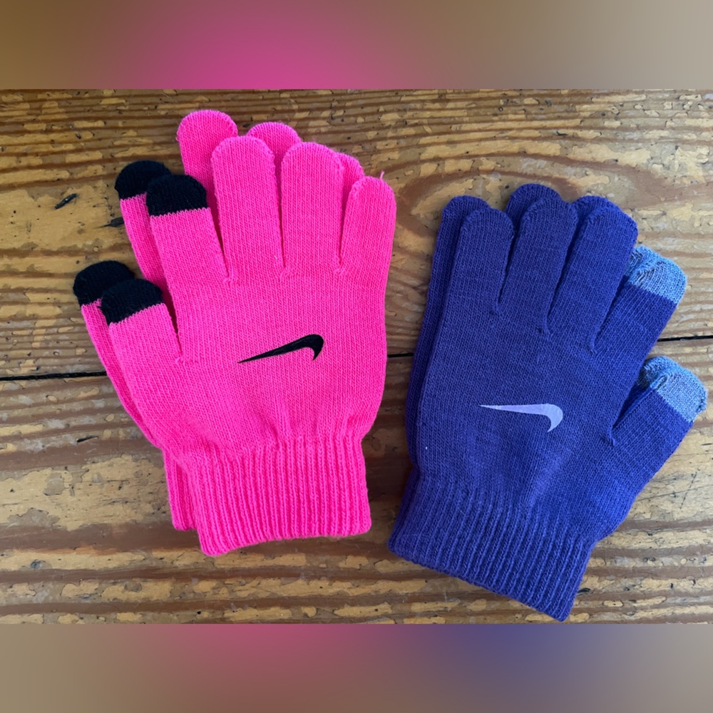 Nike Kids' Vibrant Pink and Deep Purple Mittens